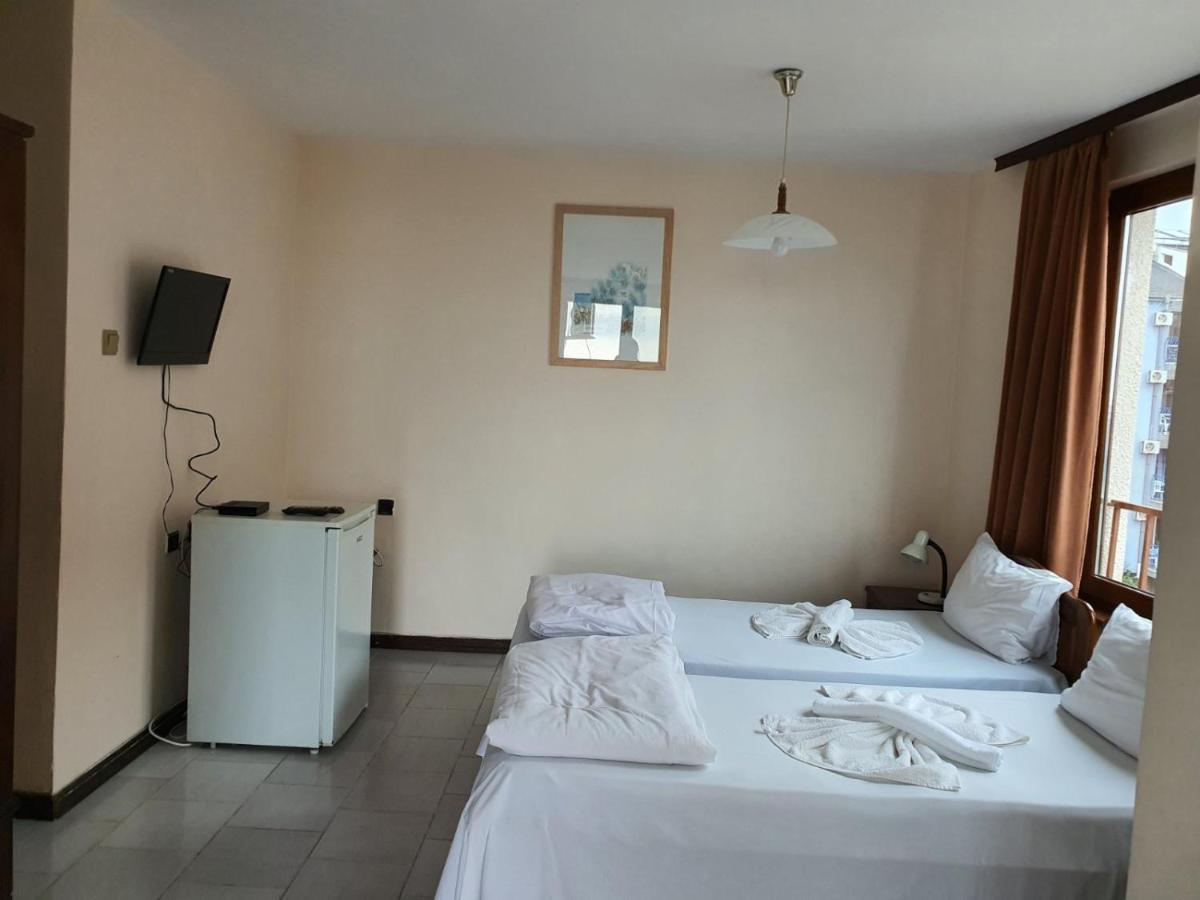Lazur Hotel Ravda Exterior photo