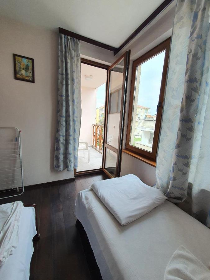 Lazur Hotel Ravda Exterior photo