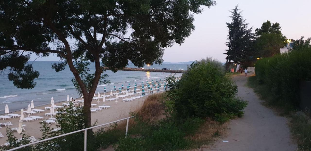 Lazur Hotel Ravda Exterior photo